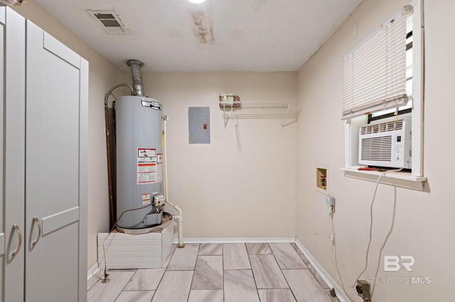 301 Azalea Circle, Mobile, AL 36608