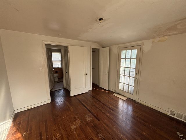 10301 Morang Avenue, Detroit, MI 48224