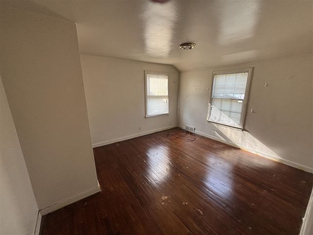 10301 Morang Avenue, Detroit, MI 48224
