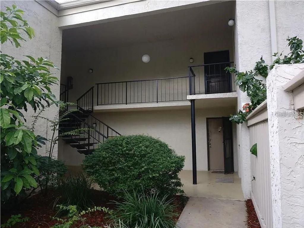 3298 SEMORAN BOULEVARD 14, Orlando, FL 32822