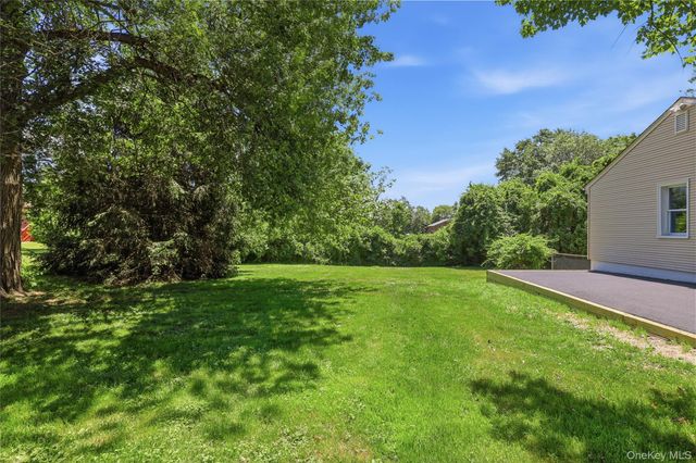 31 Larkspur Drive, Brewster, NY 10509