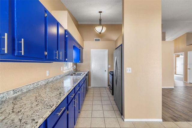 6210 VINTAGE DRIVE, Lakeland, FL 33809
