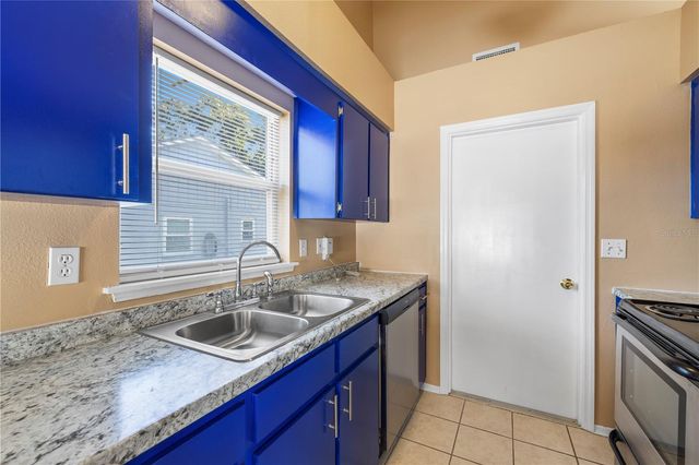 6210 VINTAGE DRIVE, Lakeland, FL 33809