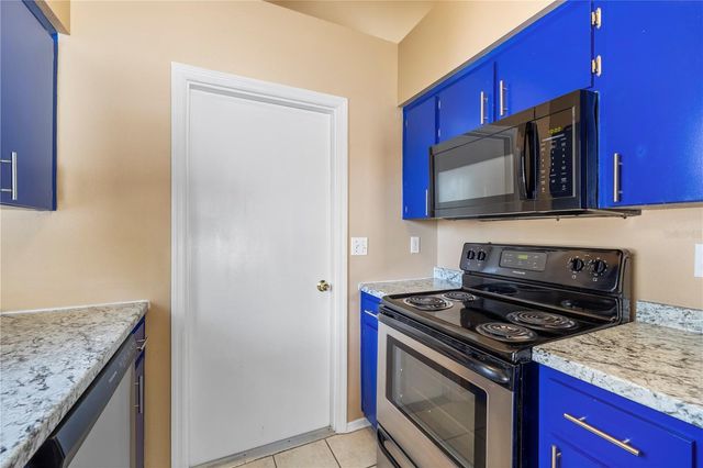 6210 VINTAGE DRIVE, Lakeland, FL 33809
