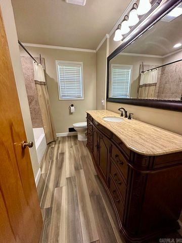 7704 Dollarway Road, White Hall, AR 71602