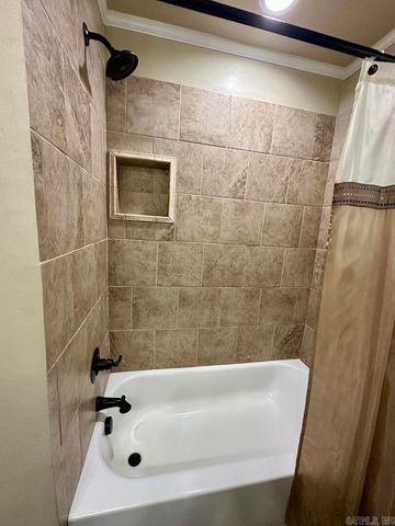 7704 Dollarway Road, White Hall, AR 71602