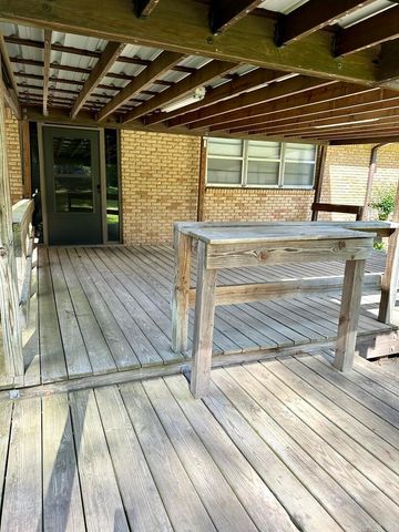 7704 Dollarway Road, White Hall, AR 71602