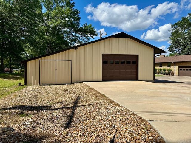 7704 Dollarway Road, White Hall, AR 71602