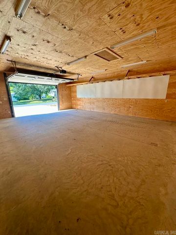 7704 Dollarway Road, White Hall, AR 71602