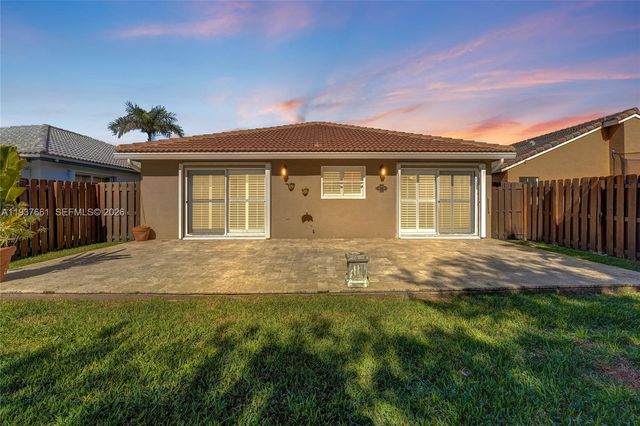 20840 NW 14th St, Pembroke Pines, FL 33029
