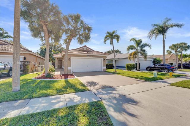 20840 NW 14th St, Pembroke Pines, FL 33029