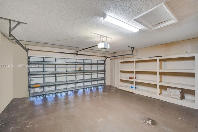 20840 NW 14th St, Pembroke Pines, FL 33029