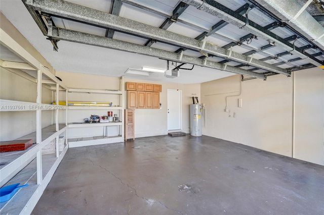 20840 NW 14th St, Pembroke Pines, FL 33029