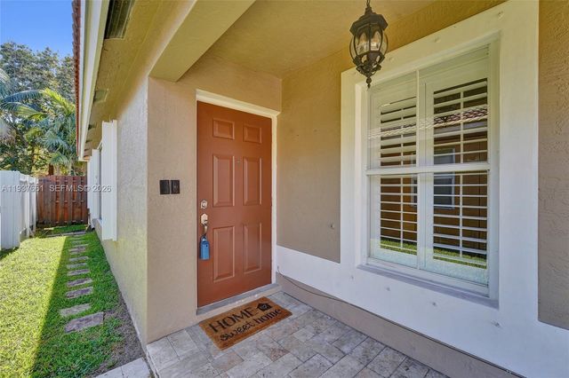 20840 NW 14th St, Pembroke Pines, FL 33029