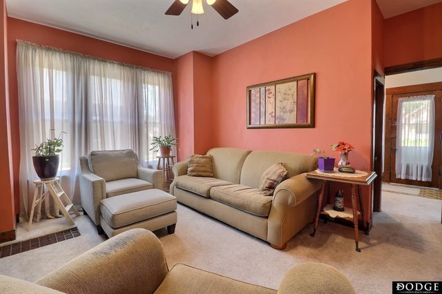 643 W Military Avenue, Fremont, NE 68025
