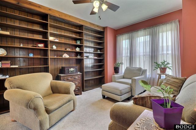 643 W Military Avenue, Fremont, NE 68025