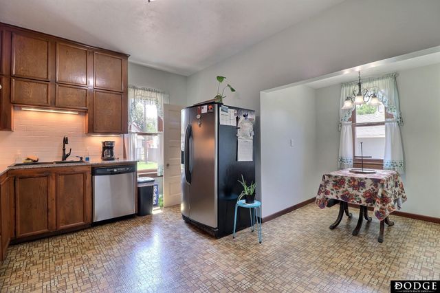 643 W Military Avenue, Fremont, NE 68025