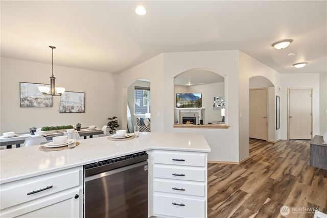 22548 SE 268th Place, Maple Valley, WA 98038