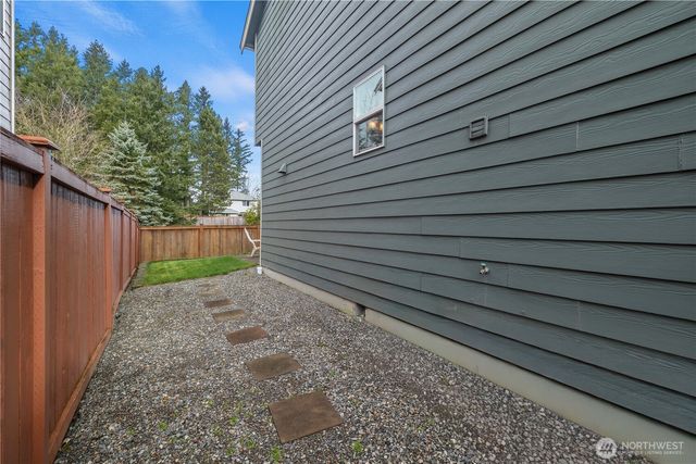 22548 SE 268th Place, Maple Valley, WA 98038