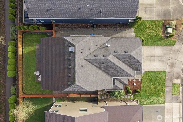 22548 SE 268th Place, Maple Valley, WA 98038