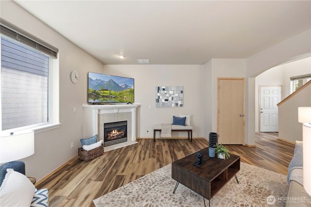 22548 SE 268th Place, Maple Valley, WA 98038