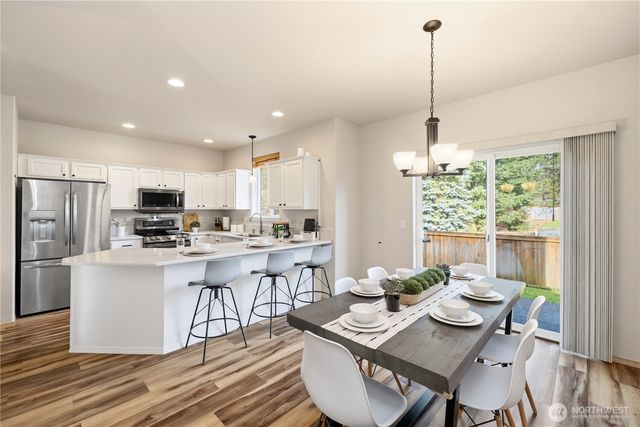 22548 SE 268th Place, Maple Valley, WA 98038