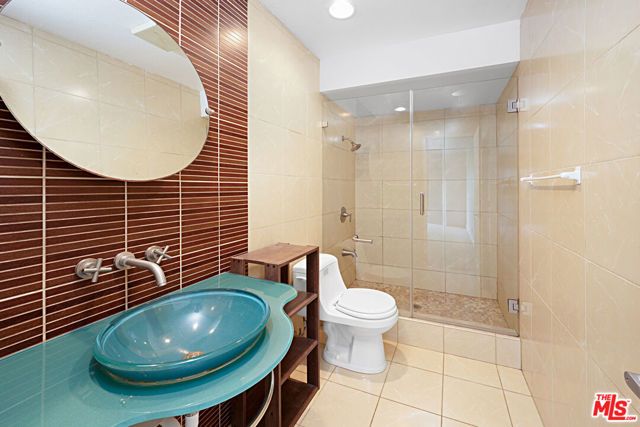 4589 Via Marisol 267, Los Angeles, CA 90042