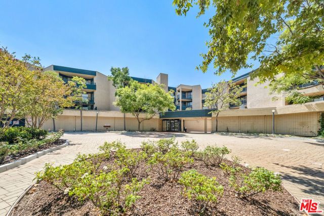 4589 Via Marisol 267, Los Angeles, CA 90042