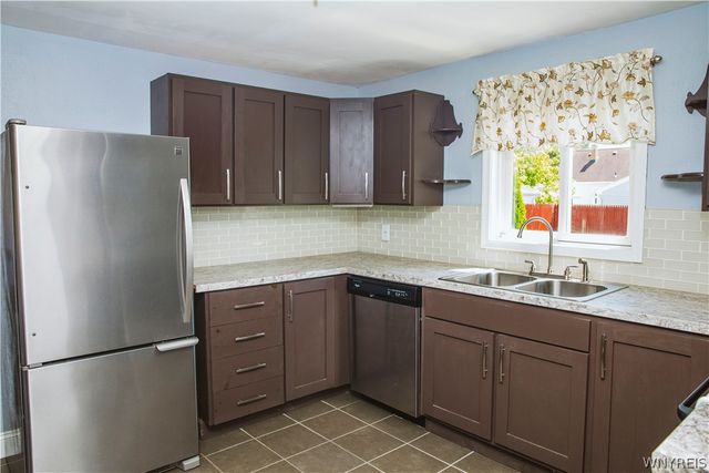 3021 Kirschner Parkway, Hamburg, NY 14075