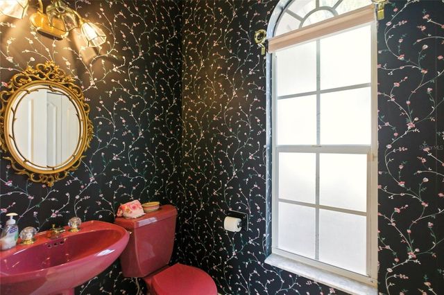 4544 LONGSPUR LANE, Sarasota, FL 34238