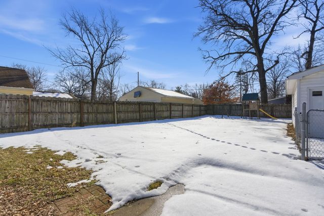 202 Northview Drive, Valparaiso, IN 46383