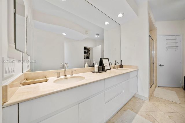 717 Crandon Boulevard 407, Key Biscayne, FL 33149