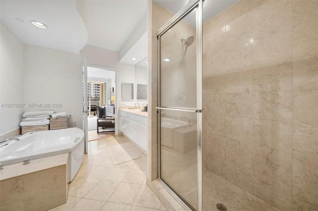 717 Crandon Boulevard 407, Key Biscayne, FL 33149
