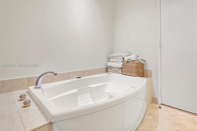 717 Crandon Boulevard 407, Key Biscayne, FL 33149