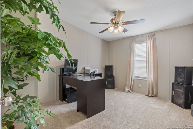 339 COUNTY ROAD 5631, Castroville, TX 78009
