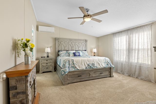 339 COUNTY ROAD 5631, Castroville, TX 78009
