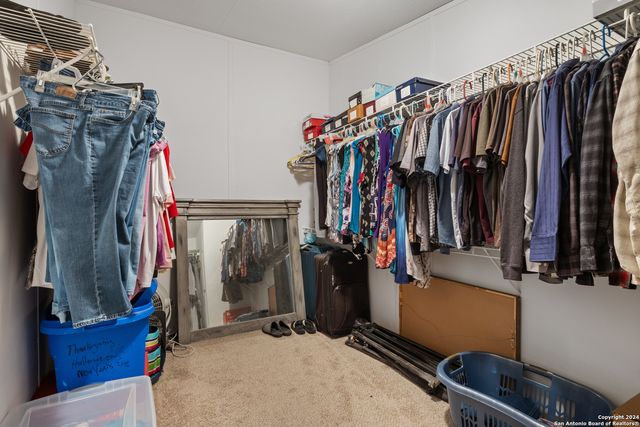 339 COUNTY ROAD 5631, Castroville, TX 78009