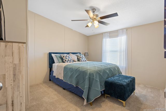 339 COUNTY ROAD 5631, Castroville, TX 78009