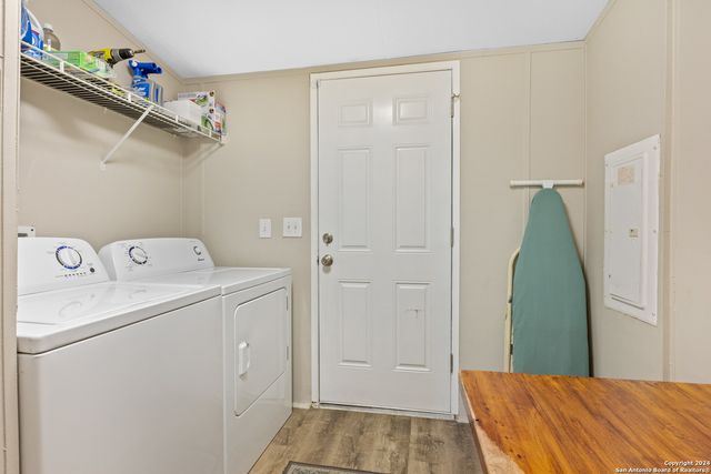 339 COUNTY ROAD 5631, Castroville, TX 78009