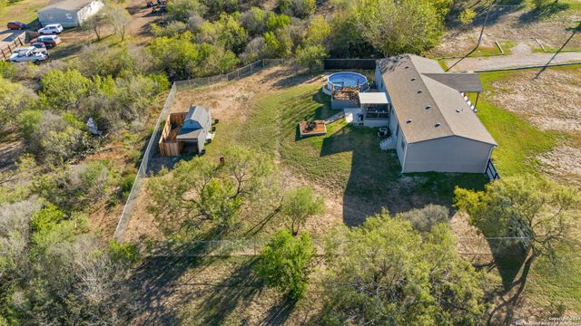 339 COUNTY ROAD 5631, Castroville, TX 78009