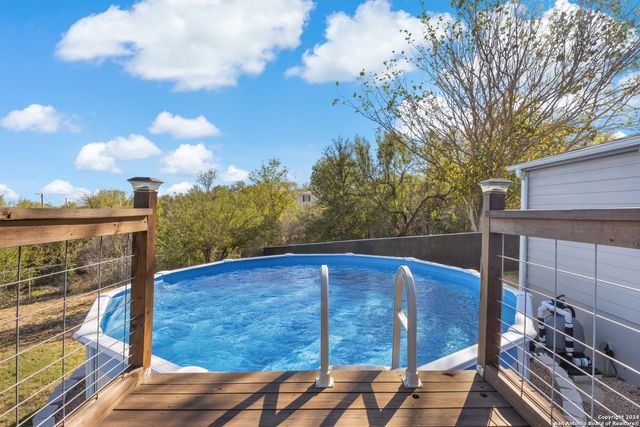 339 COUNTY ROAD 5631, Castroville, TX 78009