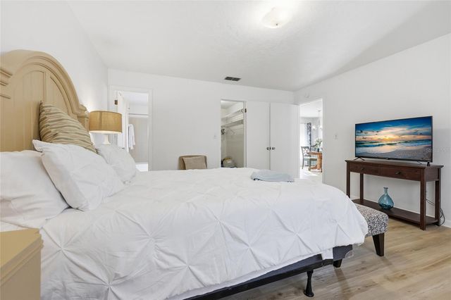 6526 NW 33RD TERRACE, Gainesville, FL 32653