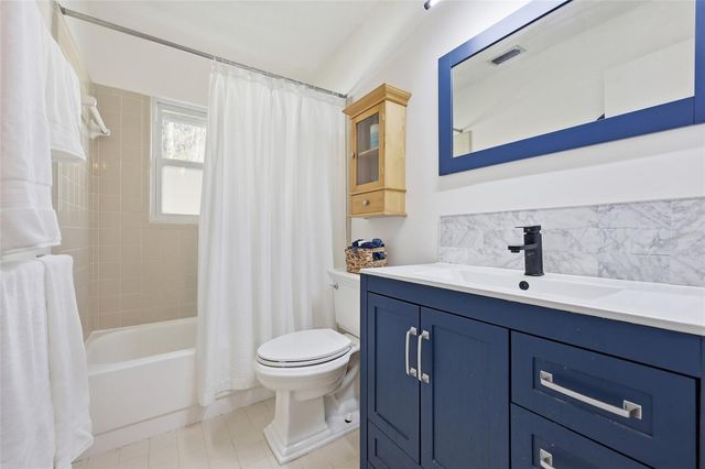 6526 NW 33RD TERRACE, Gainesville, FL 32653