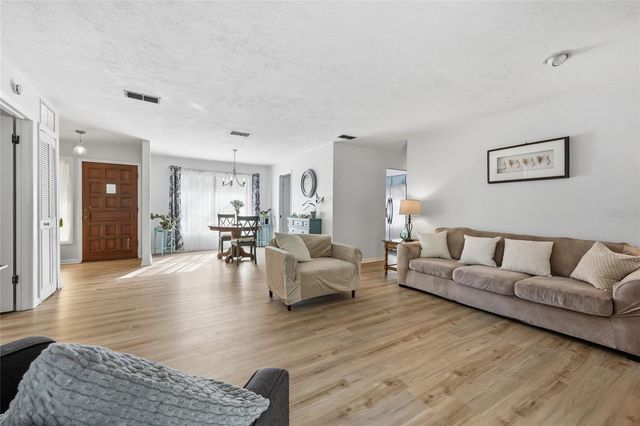 6526 NW 33RD TERRACE, Gainesville, FL 32653