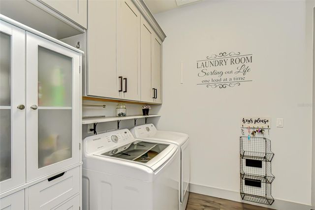 1511 ORACLE DRIVE, Sun City Center, FL 33573