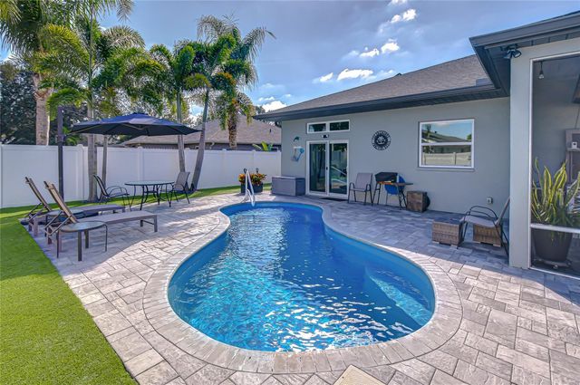 1511 ORACLE DRIVE, Sun City Center, FL 33573