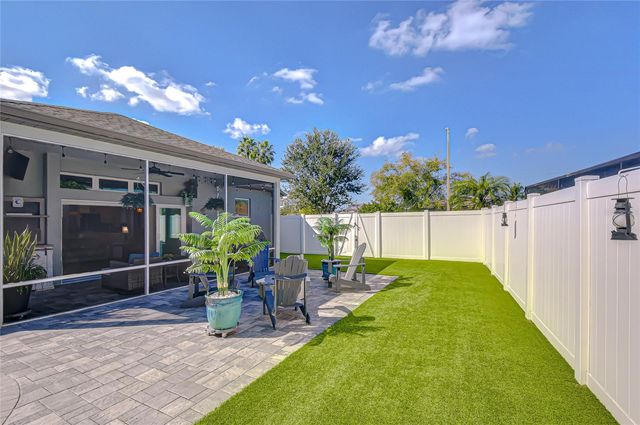 1511 ORACLE DRIVE, Sun City Center, FL 33573