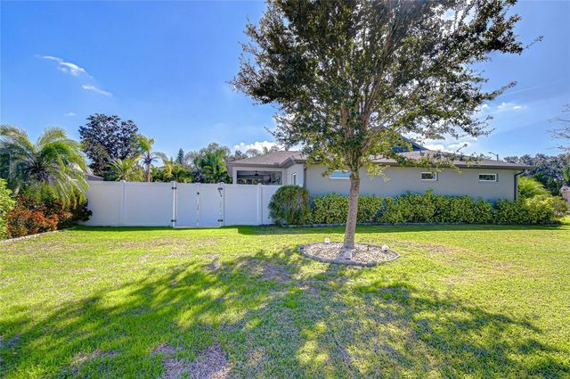 1511 ORACLE DRIVE, Sun City Center, FL 33573