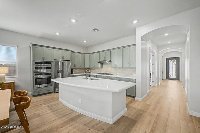23011 E ARROWHEAD Trail, Queen Creek, AZ 85142