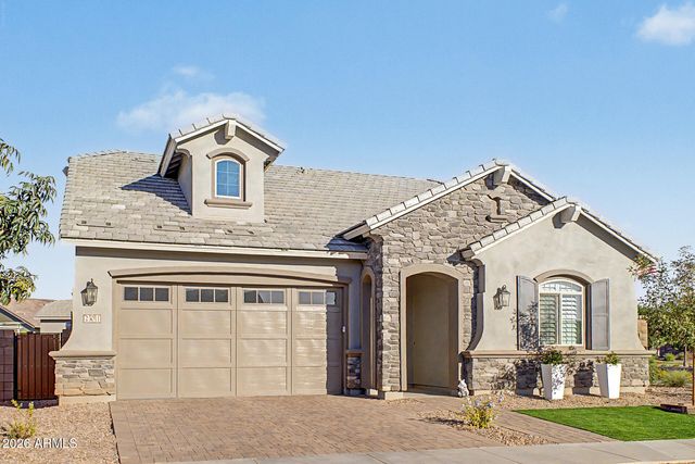 23011 E ARROWHEAD Trail, Queen Creek, AZ 85142
